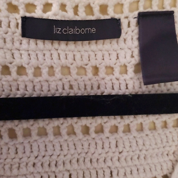 Beautiful Knit Liz Claiborne Sweater/Beach Coverup - Picture 3 of 5